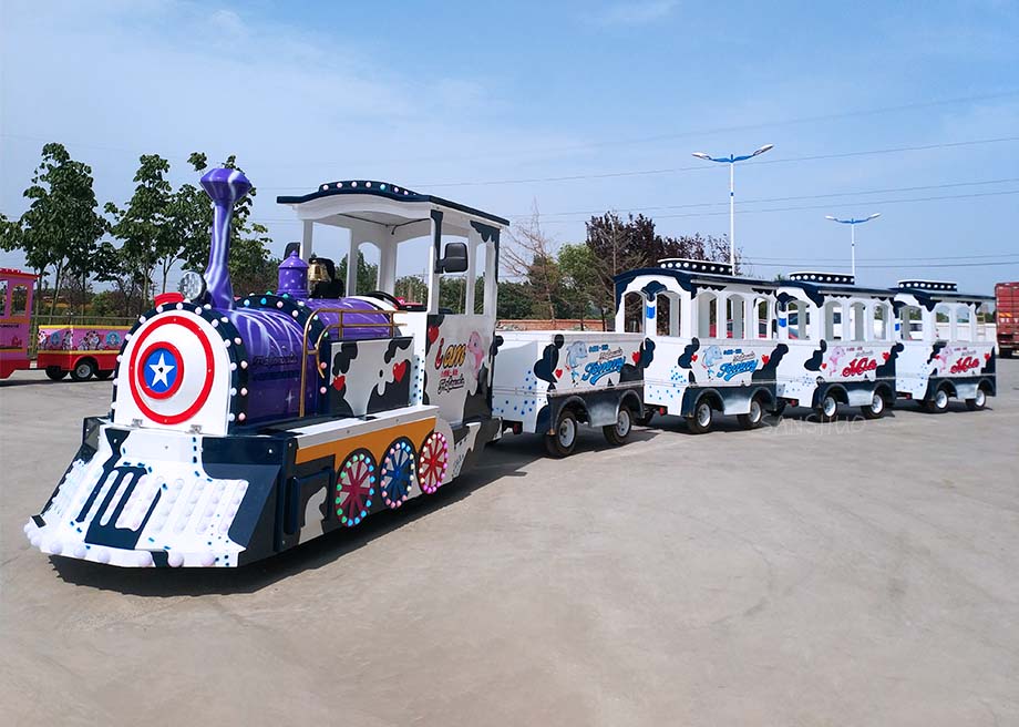 Customizable Small Trackless Train