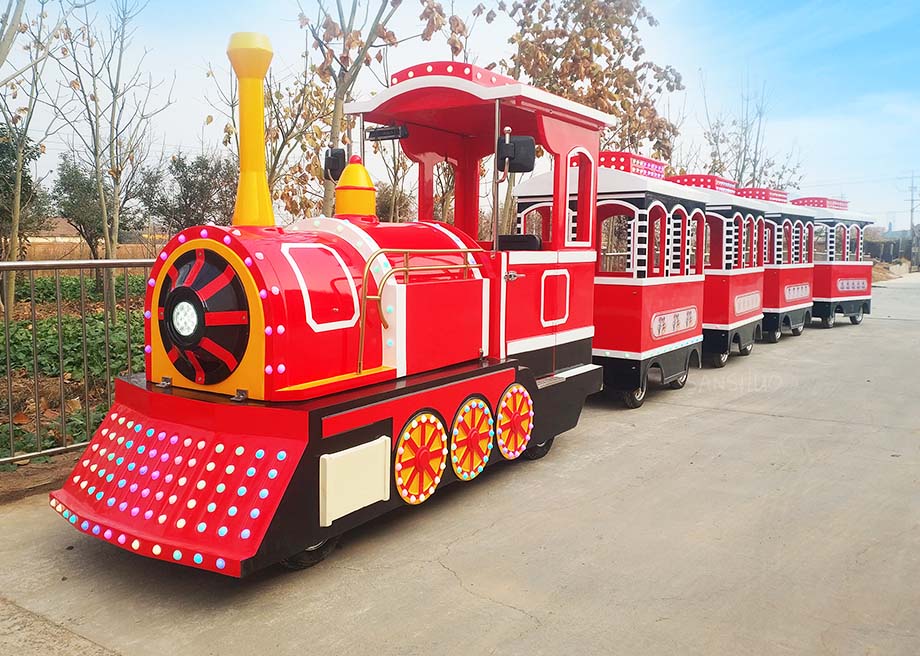 Customizable Small Trackless Train