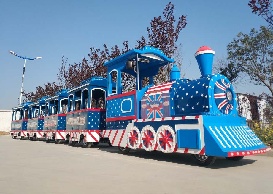 Customizable Small Trackless Train