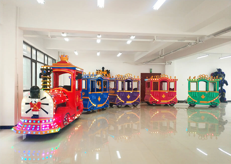 Soldier Kids Train Rides